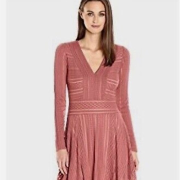BCBG MaxAzria Women’s Kinley Long Sleeve V-neck Dress in Sepia Rose size S. - Picture 4 of 6